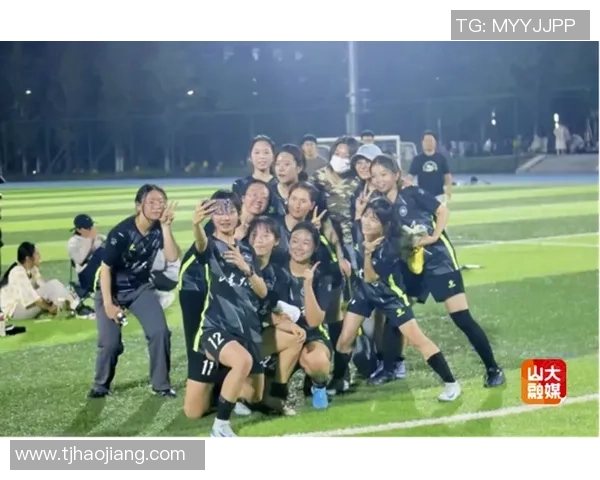 东京绿茵与冈少绿的激烈对决展现足球魅力与团队精神的巅峰较量